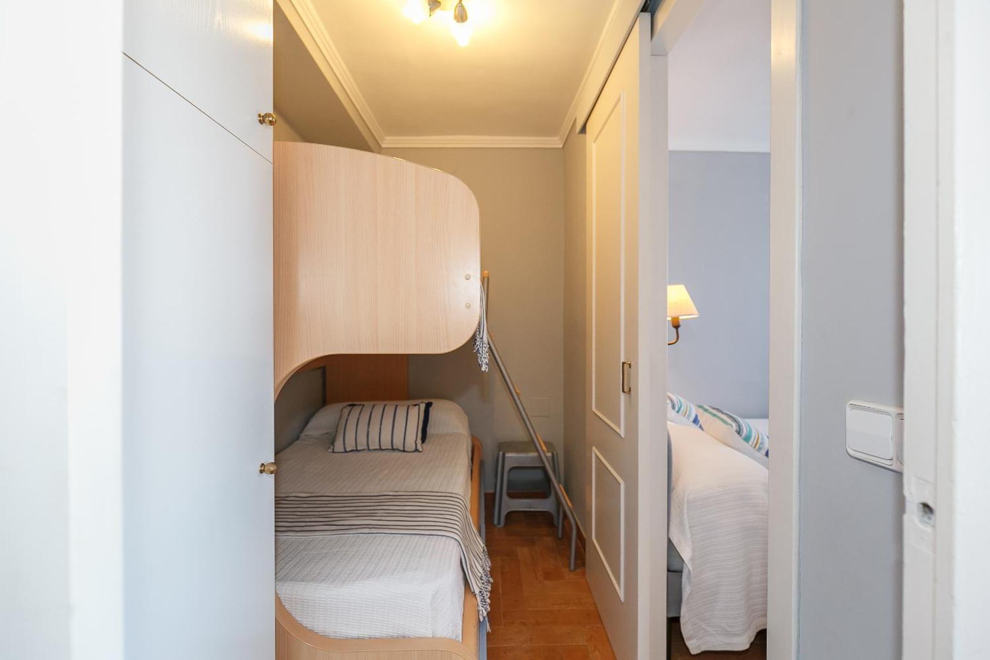 Uhc Gisamar Apartment